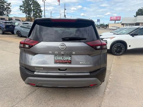 Used 2023 Nissan Rogue SV AWD/4WD image 6