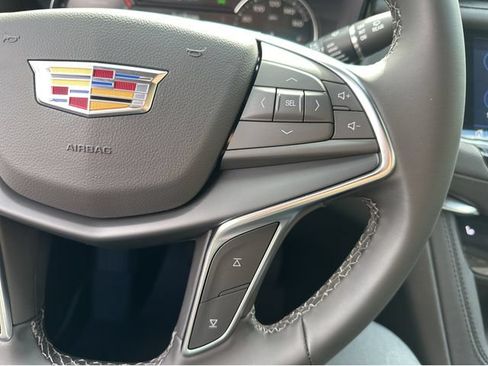New 2026 Cadillac XT5 Luxury w/ LPO, Floor Liner Package FWD image 29