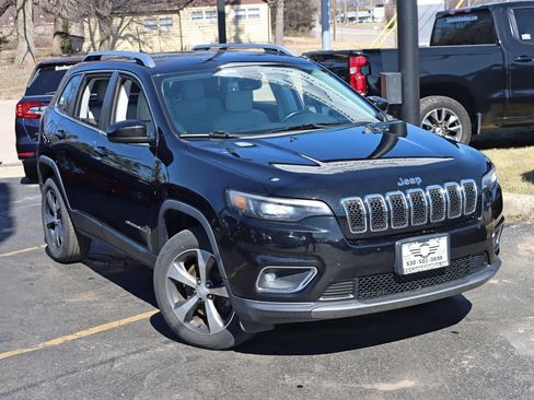 Used 2019 Jeep Cherokee Limited AWD/4WD image 8