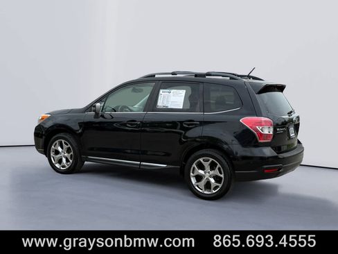 Used 2015 Subaru Forester 2.5i Touring AWD/4WD image 5
