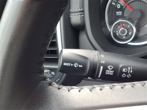 Used 2024 RAM 1500 Laramie image 24