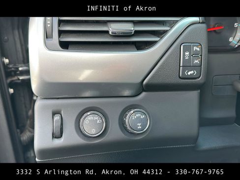 Used 2020 Chevrolet Suburban LT image 48