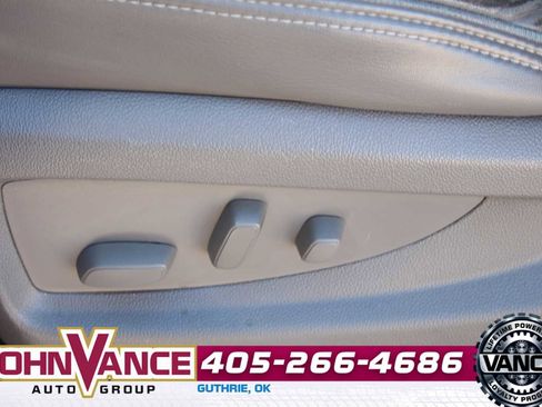 Used 2017 GMC Yukon Denali image 26