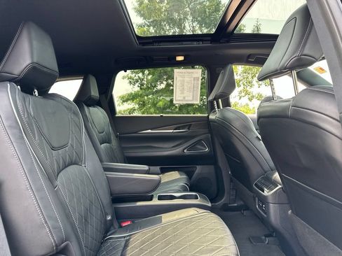 Used 2025 INFINITI QX60 Autograph w/ Cargo Package AWD/4WD image 33