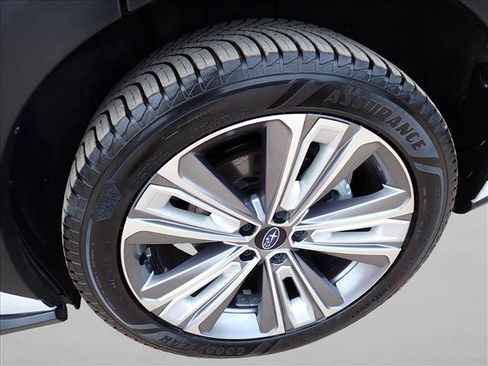 Used 2023 Subaru Solterra AWD image 6