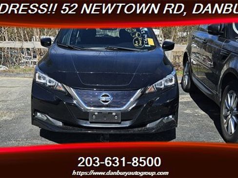 Used 2018 Nissan Leaf SV w/ SV Technology Package image 2