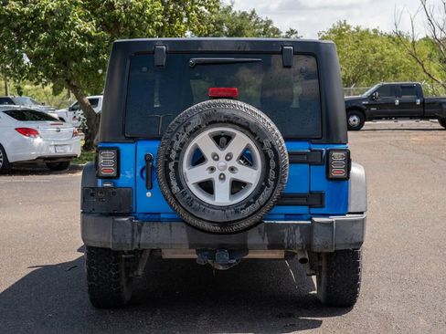 Used 2015 Jeep Wrangler Unlimited Sport w/ Quick Order Package 24S AWD/4WD image 4
