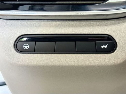 New 2027 INFINITI QX60 Luxe w/ Cargo Package FWD image 10