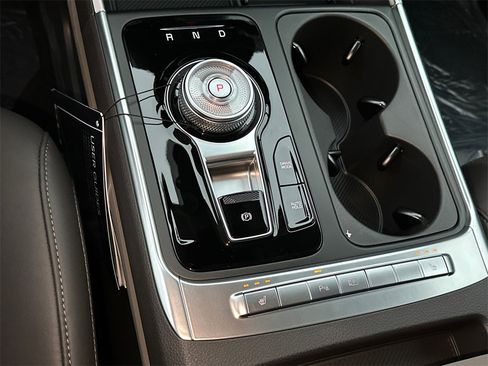 New 2026 Kia Carnival EX image 24