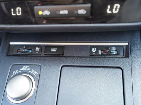 Used 2014 Lexus ES 350 FWD image 13
