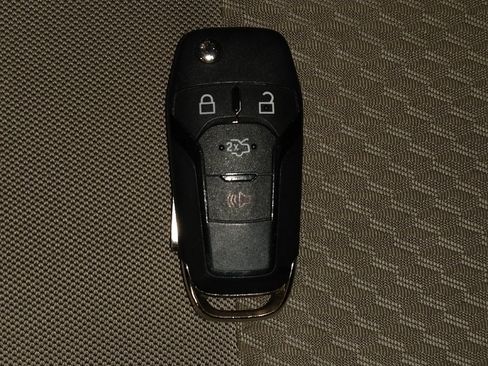 Used 2021 Ford Explorer 2WD image 32