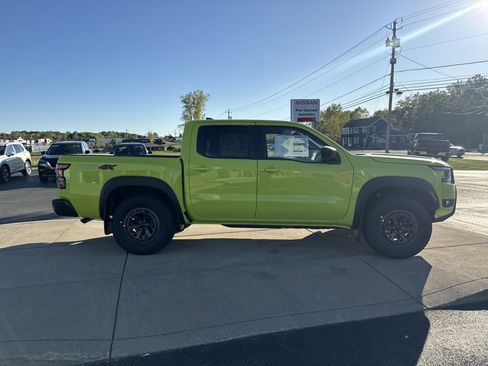 New 2026 Nissan Frontier PRO-4X w/ Pro-4x Convenience Package image 10