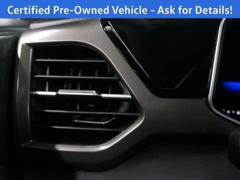 Certified 2025 Volkswagen Taos SE AWD/4WD image 26