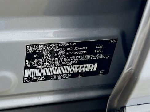 Used 2025 Toyota RAV4 XSE image 27