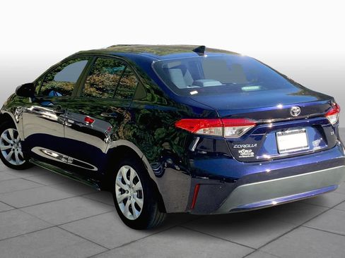 Used 2020 Toyota Corolla LE FWD image 11