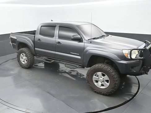 Used 2014 Toyota Tacoma 4x4 Double Cab w/ TRD Off-Road Package image 13
