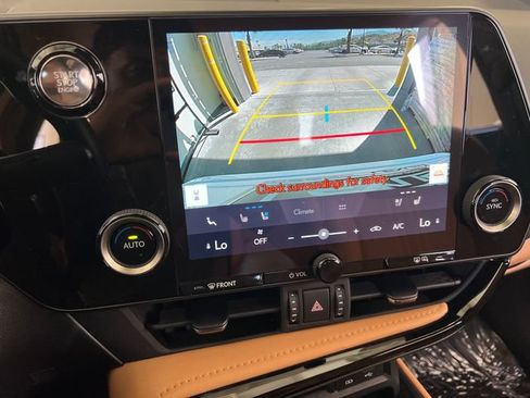Used 2025 Lexus NX 250 FWD w/ Premium Package image 32