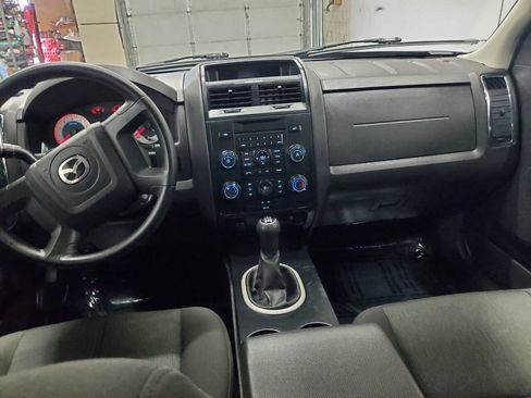 Used 2010 MAZDA Tribute i Sport FWD image 11