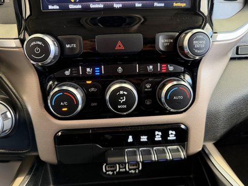 Used 2020 RAM 1500 Laramie image 26