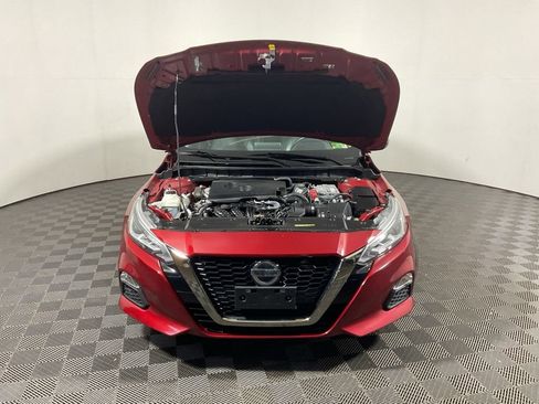 Used 2019 Nissan Altima 2.5 SR w/ SR Premium Package AWD/4WD image 11