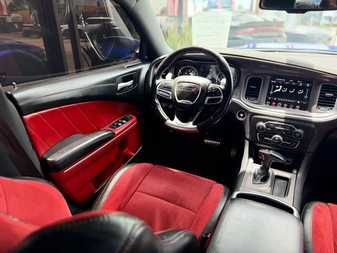 Used 2020 Dodge Charger R/T w/ Blacktop Package RWD image 21