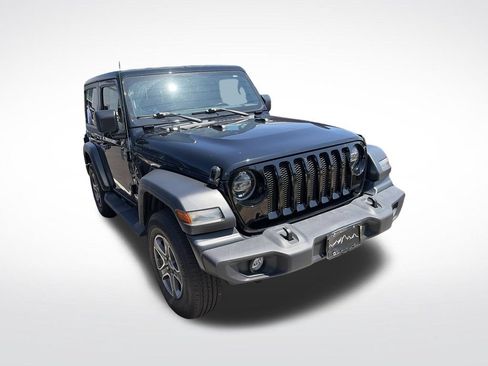 Used 2022 Jeep Wrangler Sport AWD/4WD image 4