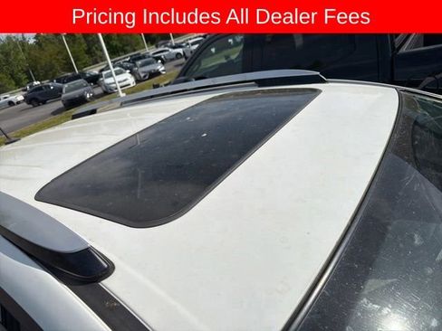 Used 2015 Toyota RAV4 XLE FWD image 5