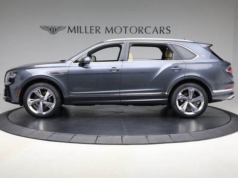 New 2025 Bentley Bentayga Extended Wheelbase image 3