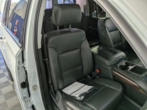Used 2020 GMC Yukon XL SLT AWD/4WD image 33