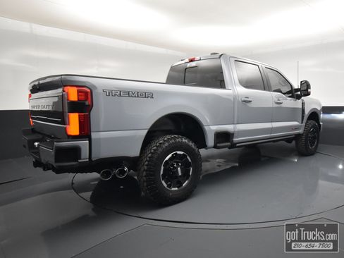 Used 2025 Ford F250 Platinum w/ Tremor Off-Road Package image 50