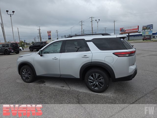 Used 2024 Nissan Pathfinder SV AWD/4WD image 23