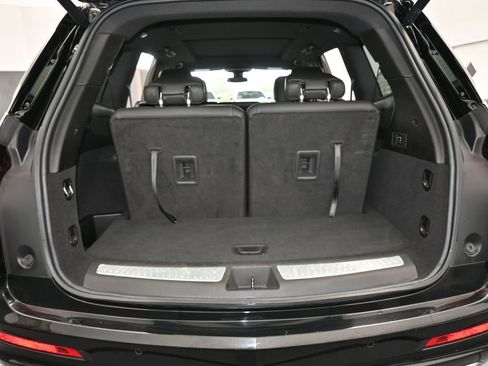 Used 2023 Cadillac XT6 Luxury image 41