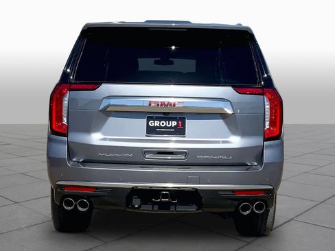 Used 2022 GMC Yukon XL Denali AWD/4WD image 5