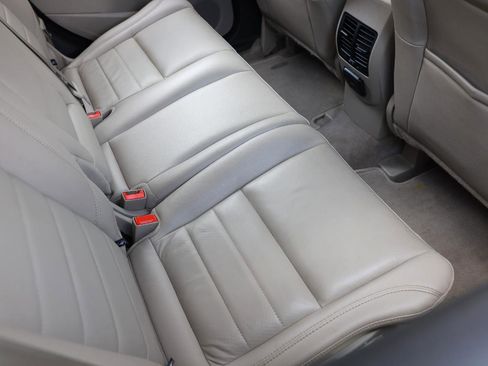 Used 2015 Ford Escape Titanium w/ Equipment Group 301A FWD image 12