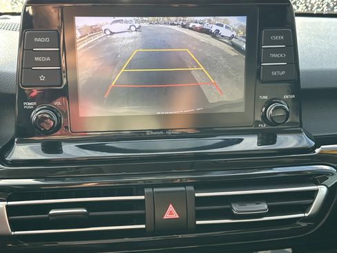 Used 2021 Kia Seltos EX image 30