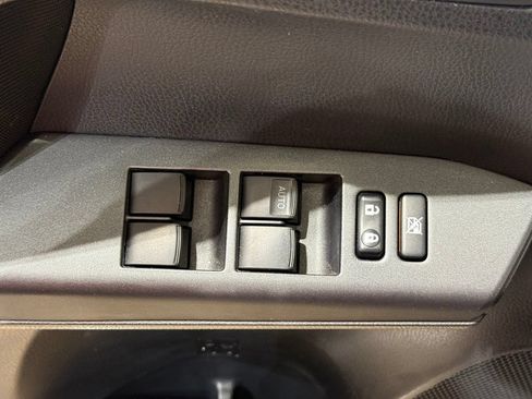 Used 2018 Toyota RAV4 LE w/ All Weather Liner Package AWD/4WD image 16