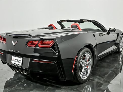 Used 2016 Chevrolet Corvette Stingray Convertible w/ 2LT Preferred Equipment Group RWD image 9