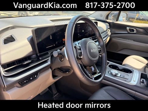 Certified 2026 Kia Carnival LXS FWD image 14