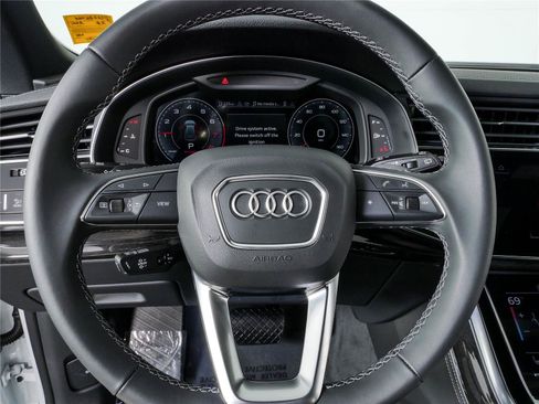 Used 2026 Audi Q8 Premium Plus AWD/4WD image 9