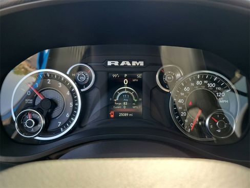 Used 2024 RAM 1500 Lone Star image 11