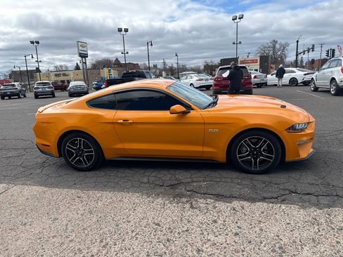 Used 2018 Ford Mustang GT RWD image 6