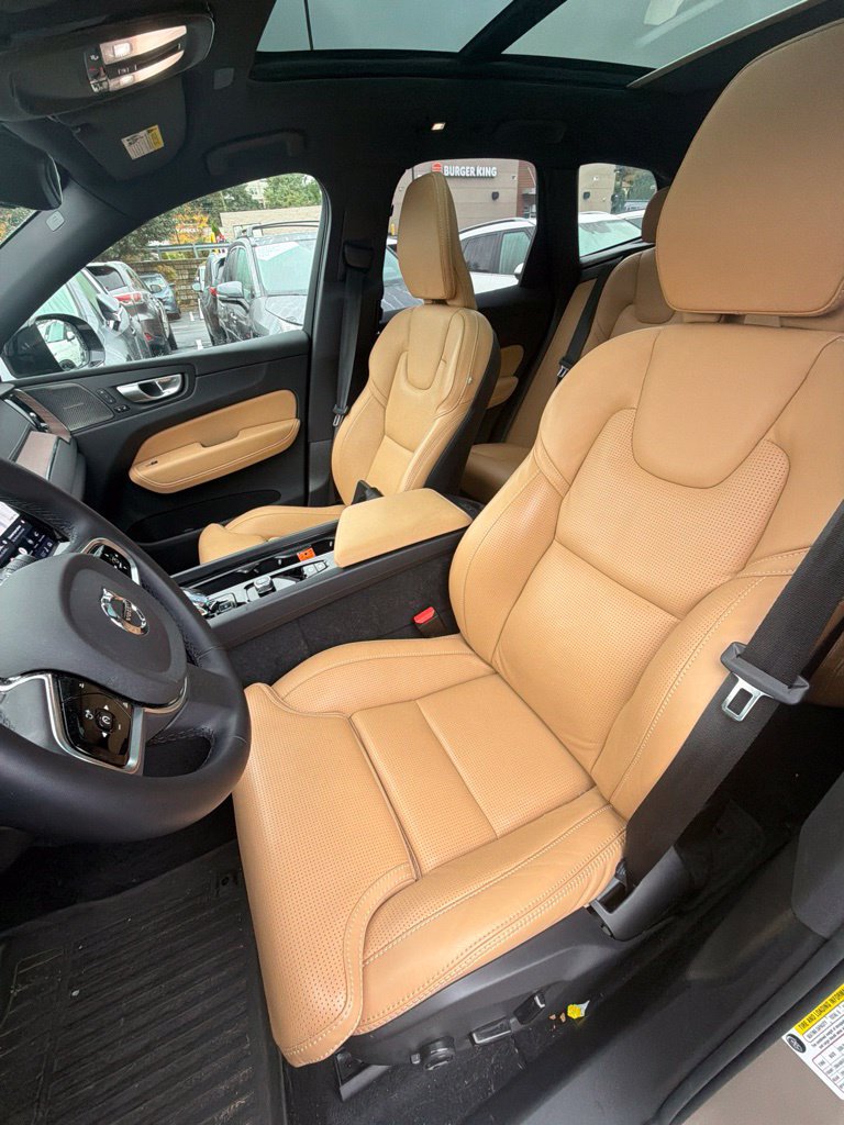Certified 2024 Volvo XC60 T8 Ultimate w/ Climate Package AWD/4WD image 13