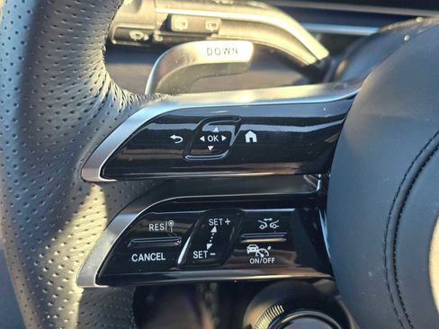 Used 2025 Mercedes-Benz GLE 53 AMG AMG GLE 53 image 33