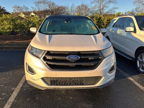 Used 2018 Ford Edge Sport w/ Equipment Group 401A image 3