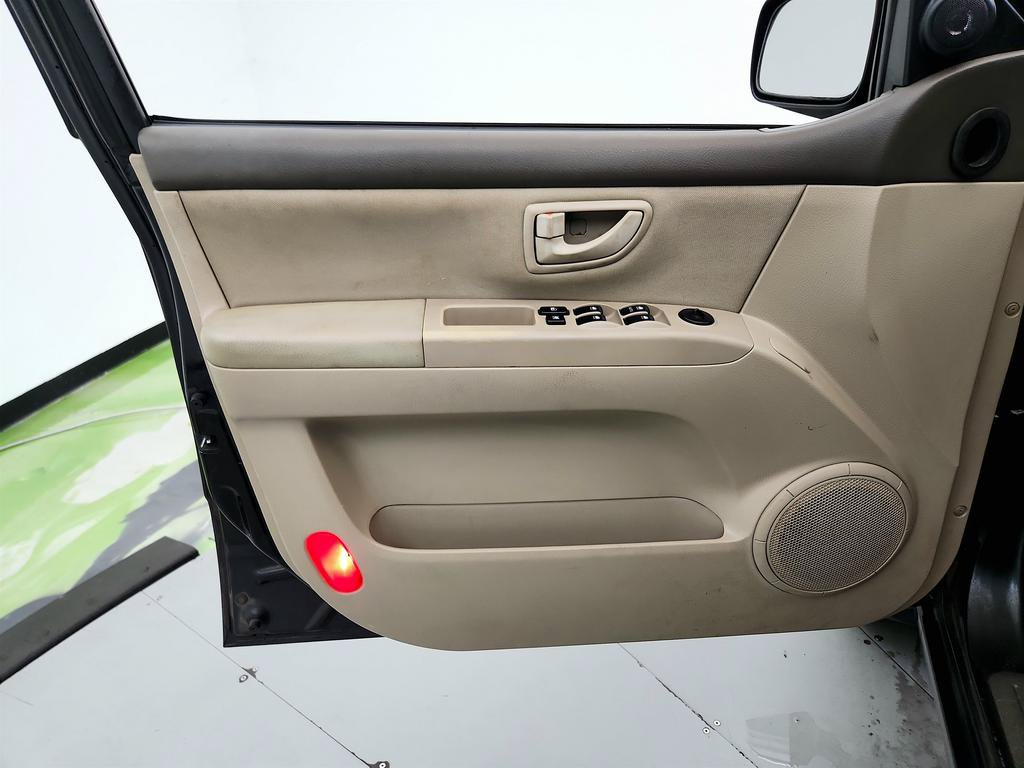 Used 2009 Kia Sorento LX RWD image 19