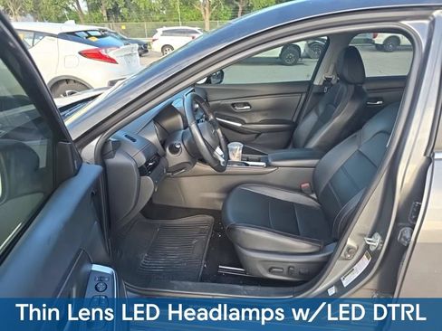 Used 2023 Nissan Sentra SR w/ SR Premium Package FWD image 13