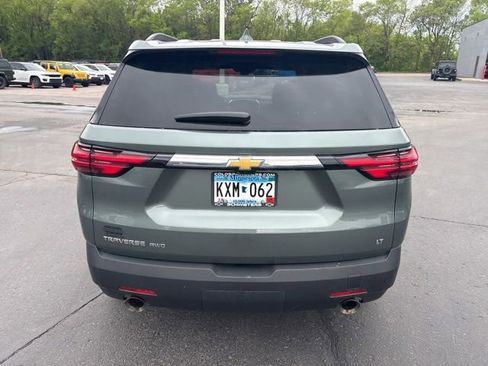 Used 2023 Chevrolet Traverse LT w/ Rear Camera Mirror Package AWD/4WD image 9
