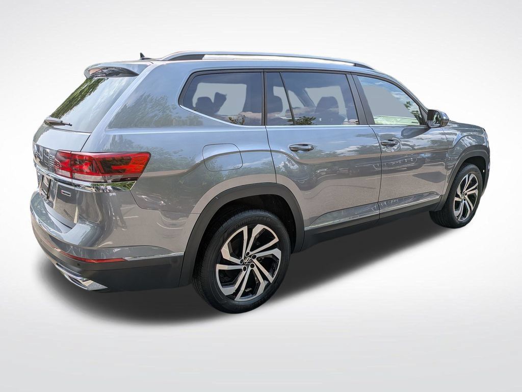 Used 2022 Volkswagen Atlas SEL AWD/4WD image 3
