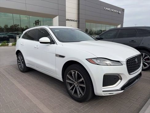 Used 2025 Jaguar F-PACE R-Dynamic S image 4