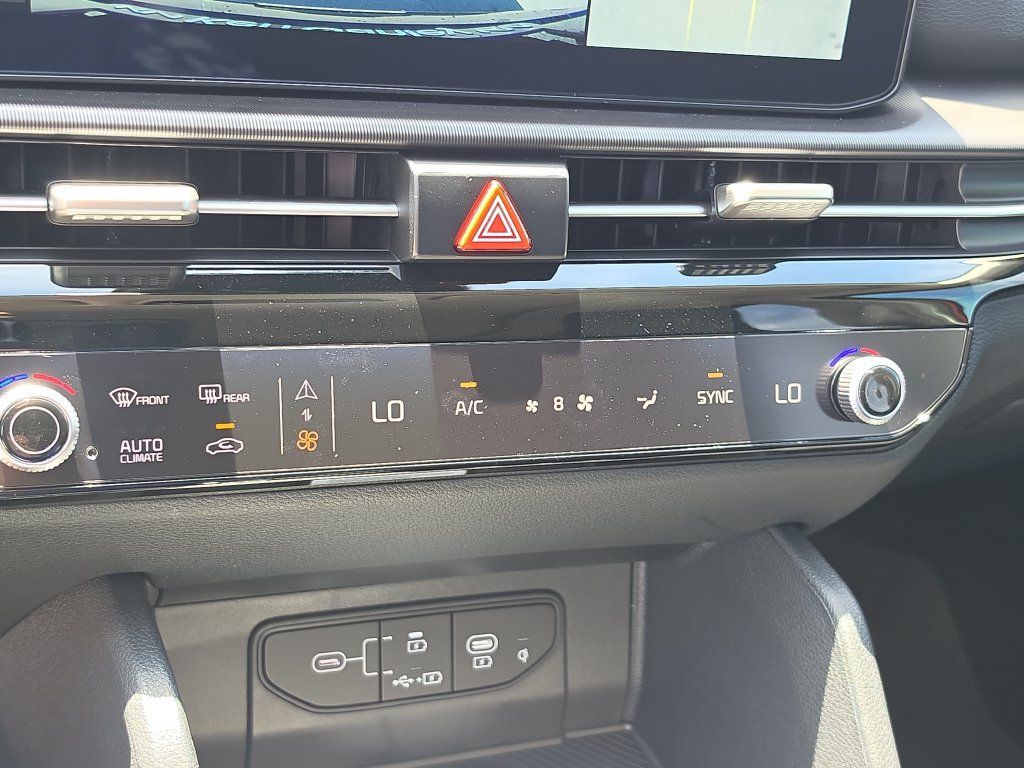 New 2027 Kia Sportage SX FWD image 26
